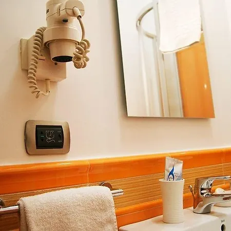 酒店 Del Mare Airport