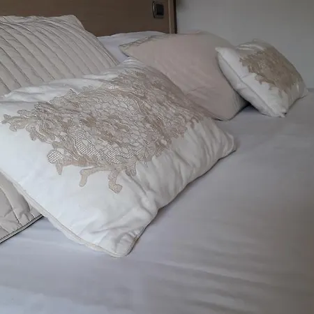 Del Mare Airport 菲乌米奇诺